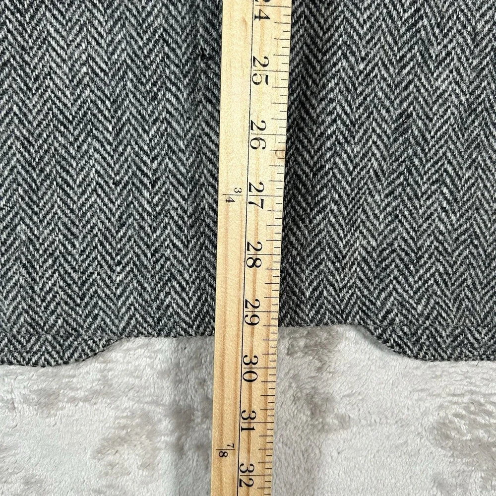 VTG Harris Tweed Blazer Mens 40R Gray Herringbone Wool Handwoven Sport Coat